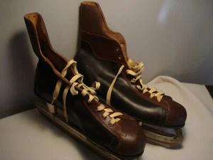 Vintage Pair Of Men's N.H.L Leather Ice Hockey Skates Size 9 Canada - Picture 1 of 6