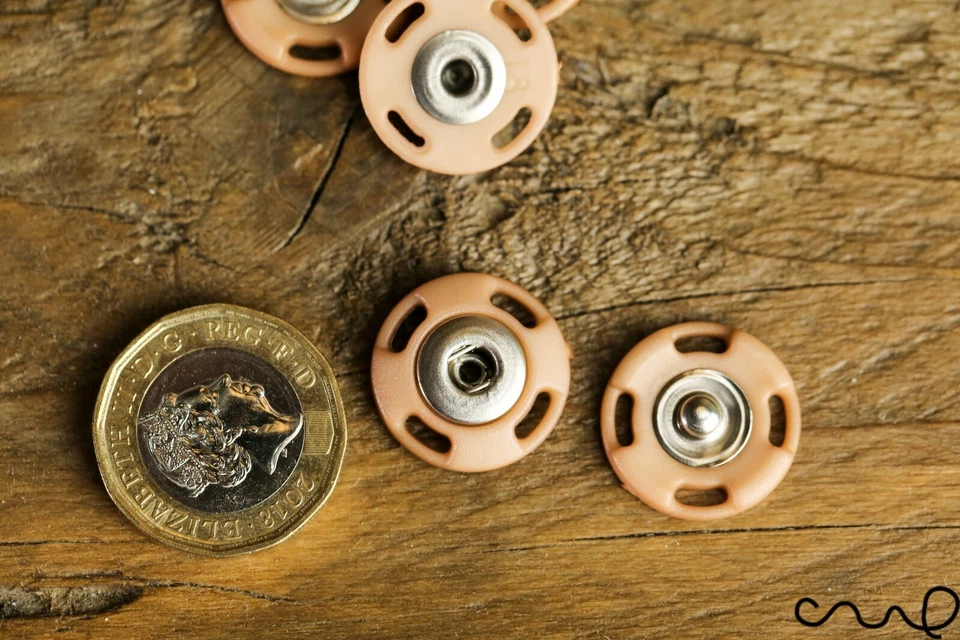 5 Pairs Light Brown Snap Metal Fastener Popper Studs Plastic Sewing Round 18mm - Image 1 of 4