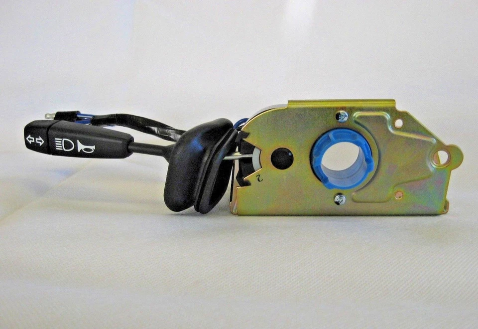 PRC3875 Genuine Land Rover Defender Headlamp DIP & Indicator Horn Switch