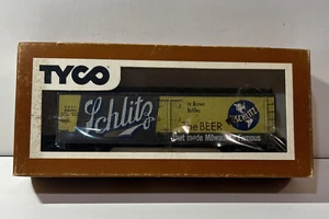 Tyco HO Scale "Schiltz "The Beer that made Milwaukee Famous" - Picture 1 of 6