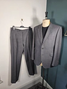 Gieves & Hawkes 3 Piece Suit 42R Grey Pinstripe Savile Row Wool - Trousers 34x31 - Picture 1 of 24