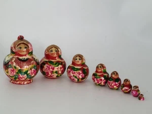 Handbemalte russische verschachtelte Puppen 8 Stück rot gold Blumen Matroschka Miniatur - Bild 1 von 5