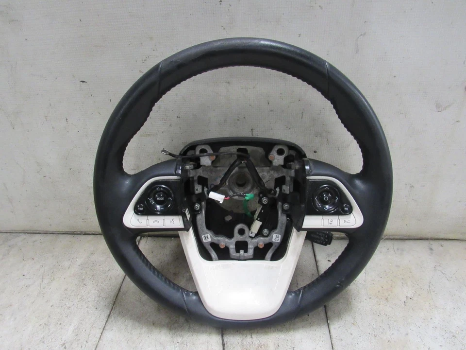 VOLANTE PARA 16 17 18 19 20 21 22 TOYOTA PRIUS Foto 1 de 2