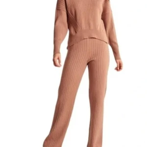 Abercrombie & Fitch 90's Straight Leg Ribbed Lounge Pants, Salmon - Size S - Picture 1 of 5