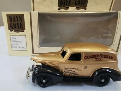 Lledo Days Gone 30010 1939 CHEVROLET PANEL VAN "GOLDEN STREAM TEA" Die Cast - Image 1 of 4
