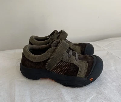 KEEN Kids Austin Sz 11 Brown/Green Suede Hiking Outdoors Shoes Walking Festive - Image 1 of 4