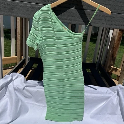 Mini Vestido Torn by Ronny Kobo Verde Acanalado Un Hombro Bodycon Talla S Foto 1 de 4