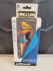 DC Ame-Comi Supergirl Mini-Figure with Streaky PVC Statue DC Collectibles - Bild 1 von 4