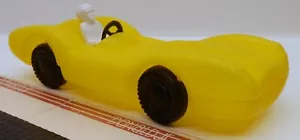 Coche de juguete de plástico LeMans Streamliner Racer vintage década de 1950 molde de soplado de aproximadamente 5" de largo - Imagen 1 de 3