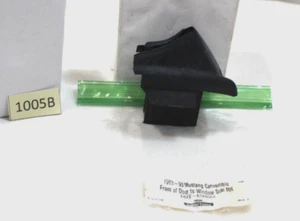 1983-1993 FORD MUSTANG CONVERTIBLE SEAL FRONT OF DOOR TO WINDOW RIGHT SIDE NEW - Picture 1 of 7