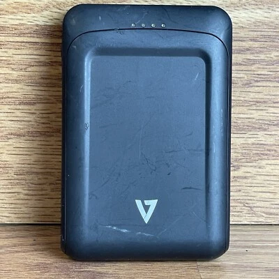 V7 PCC30110KCB Plástico Negro Universal Portátil USB Móvil Banco de Alimentación 10000mAh Foto 1 de 4
