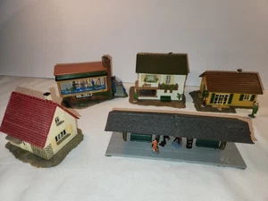 Antigua casa de plástico HO Faller Mid Century + 4 bloques - tren o Navidad - Imagen 1 de 10