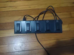 Korg EC5 5-Switch Multi-function Pedalboard - Picture 1 of 3