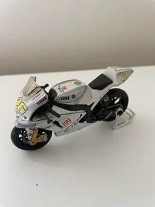 1/18 scale YAMAHA YZR-M1 Estoril 2009 Rossi #46 motoGP motorcycle model bike - Picture 1 of 7