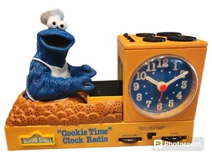 Radio Sveglia VINTAGE 1977 Sesame Street "Cookie Time" #4801 Orologio Funzionante - Foto 1 di 13