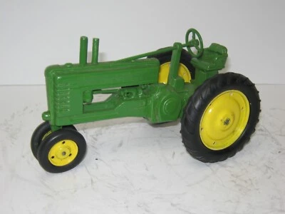 1/16 JOHN DEERE MODEL B HIGH-POST w/TIN RIMS REPAINT 1950 vintage - Image 1 of 4