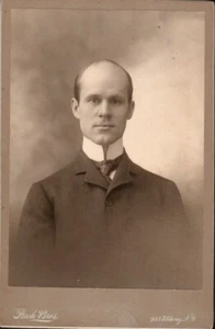Cabinet Card Well Dressed Man  Pach Brothers Broadway New York circa 1895~1897 - Picture 1 of 1