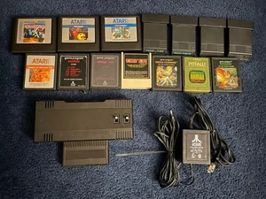 Vintage Atari 2600/5200/programma di gioco giochi, adattatore cartuccia e cavo AC/DC - Foto 1 di 7