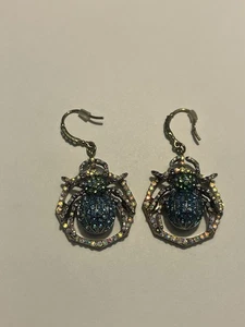 BETSEY JOHNSON COLORED RHINESTONE SPIDER GOLD TONE DANGLE STUD EARRINGS - Picture 1 of 7