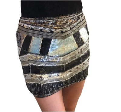 Endless Rose | Faldas | Falda Aline Terciopelo Con Cuentas Rosa Nueva con Etiquetas L... Foto 1 de 4