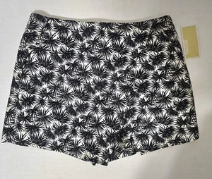 NWT Michael Kors Black/White Palm Print Wrap Front Skort W/Front Pockets Size 6 - Picture 1 of 18