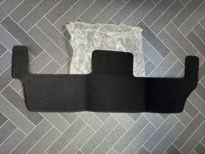 TAPETE DE ASSOALHO DE CARRO GENUÍNO MOPAR DODGE GRAND CARAVAN TRASEIRO/3ª fileira #3 - Imagem 1 de 4