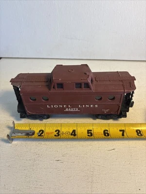 Not Working & Broken Lionel Postwar  64273 Brown Illuminated Porthole Caboose - Image 1 of 4