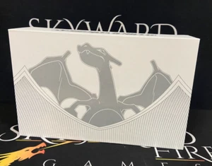 NUR LEERKARTON Charizard Ultra Premium Collection UPC - Bild 1 von 4