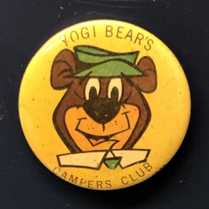Spilla pulsante posteriore Yogi Bear Campers Club 1972 - Foto 1 di 3
