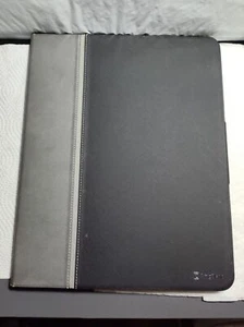 iPad cover - Picture 1 of 7