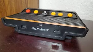 Atari Flashback 6 Classic Spielekonsole AR2680 (2015) + 2 Controller - Bild 1 von 8