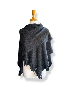 SOUCHI 100% Cashmere Square Wrap Sweater Fringe Heather Char Gray - Picture 1 of 11