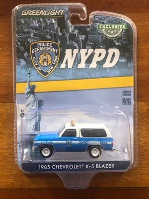 GreenLight 1:64 NYPD New York Police Department Chevrolet K-5 Blazer Hot Pursuit - Photo 1/2