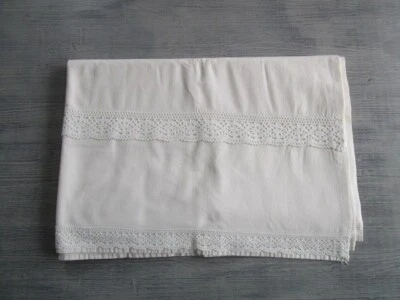 Drap ancien - broderies: 260x210cm - Photo 1/4
