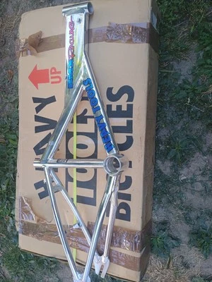 Nuevo de Lote Antiguo Herramientas Pesadas BMX Carrera Cuadro Old School De Colección Foto 1 de 4