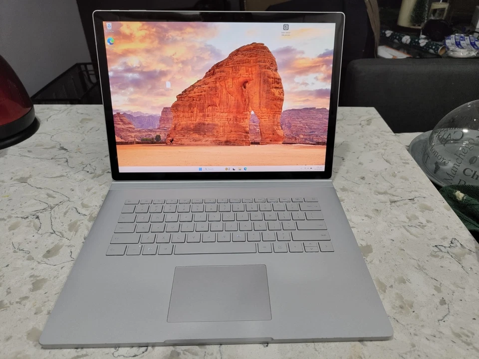 Microsoft Surface Book 3, 15 дюймов, i7, 16 Гб, RAM, 256 ГБ, NVIDIA 1660ti Max-Q - Изображение 1 из 4