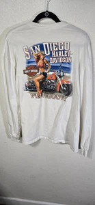 Camiseta Harley Davidson XL Retro Pinup Niña Motociclista Bebé Manga Larga Blanca SD CA - Imagen 1 de 9