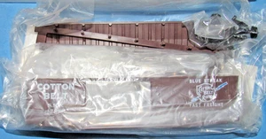 InterMountain HO Bausatz #40604-07 PS-1 50’ DD Box Car Cotton Belt #48045 - NOS! - Bild 1 von 3
