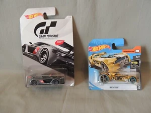 Hot Wheels 1 gold car HW space 5/5 Mattel 2007 & 1 Renault sport R.S. 2/8 2015 - Picture 1 of 12
