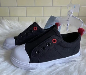 Boys Black Dwayne Cat & Jack Sneakers With Adjustable Straps Size 7 New W/tags - Picture 1 of 5