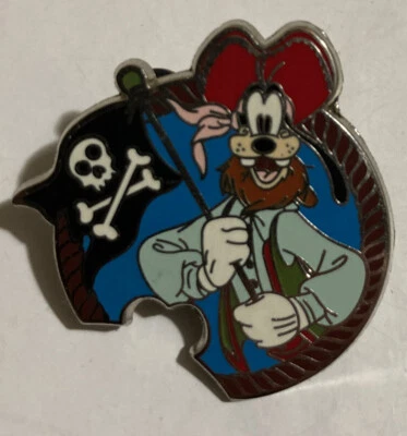 GOOFY 2007 PIRATE SKULL BONES DISNEYLAND DISNEY DLR TRADING PIN  - Image 1 of 2