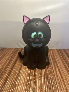 Eek the Cat ANIMAT3D Plug'nPlay Halloween Decoration Black Talking Cat - Picture 1 of 14