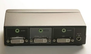DVI HDCP 1x2 Signal Splitter Amp Powered with Audio - Picture 1 of 2