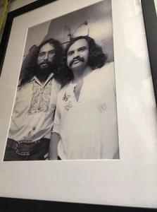 VINTAGE 17"X13" FRAMED BLACK & WHITE PICTURE CHEECH AND CHONG - Picture 1 of 5
