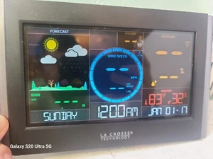 LA CROSSE TECHNOLOGY C84428 WIRELESS COLOR FORECAST WEATHER STATION ANIMATED - Picture 1 of 9