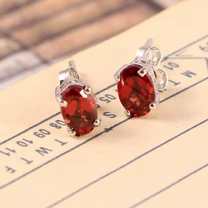 Pendientes de granate natural delicados pequeños de plata esterlina 925 hechos a mano - Imagen 1 de 7