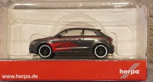 Herpa 024662 (pista H0) turismos Audi A1 + embalaje original sin usar - Imagen 1 de 2
