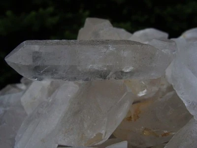 3000 Carat Lots of VERY LARGE Unsearched Quartz Crystal Points + a FREE Gemstone - Image 1 of 4