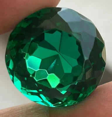 Large Green Colombian Emerald 73.10 Ct. Round Cut Loose Gemstone Gift for Women - Image 1 of 4