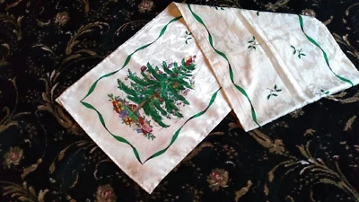 SPODE CHRISTMAS TREE TABLE RUNNER DAMASK USED XMAS VGC DECEMBER ADVENT - Image 1 of 3